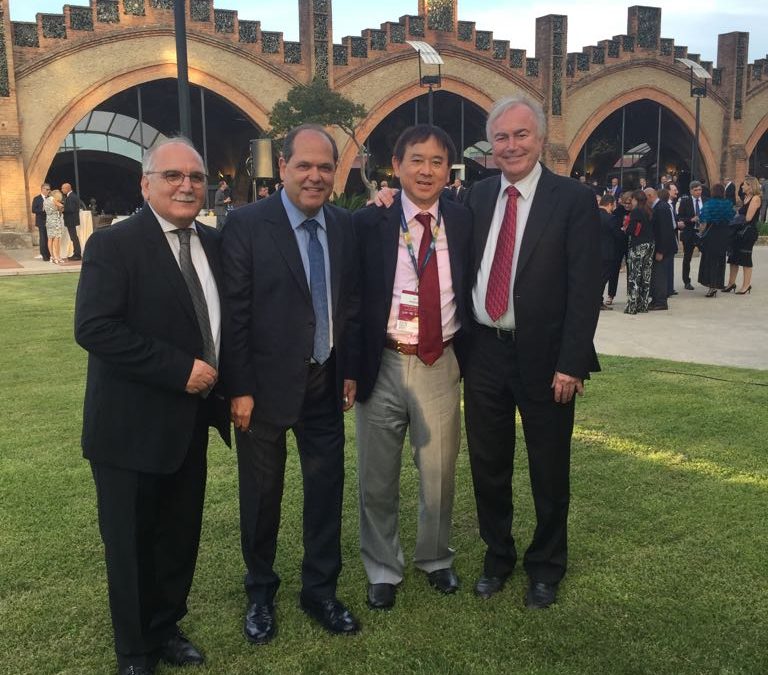 Prof. Neyret at the 7th Isokinetic meeting in Barcelona